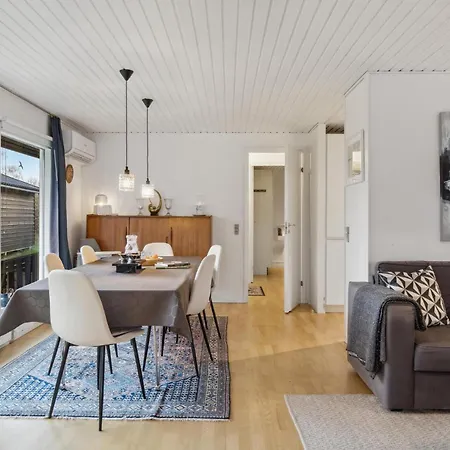 Cozy In With Kitchen 펜션